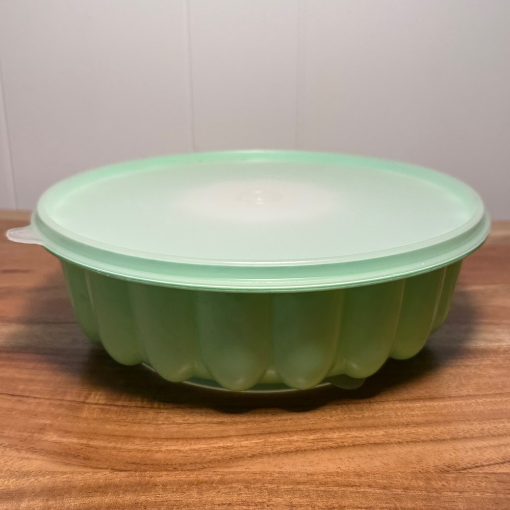 Vintage Tupperware Mint Green 3-Piece Ice Mold - Jello Mold - Picture 10 of 10